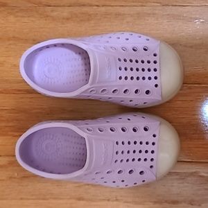 PURPLE NATIVE SHOES in size C6